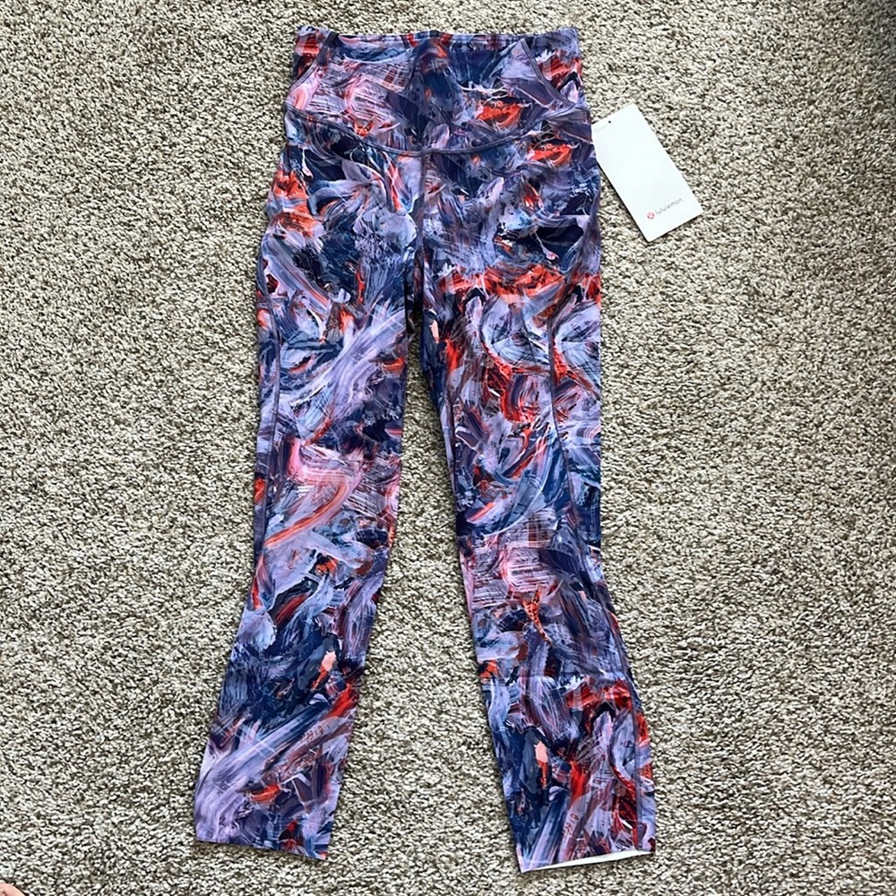 Base Pace High-Rise Crop 23"